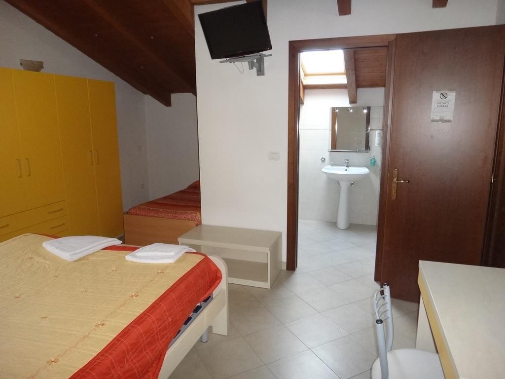 Agriturismo San Valentino Castellarano Room photo